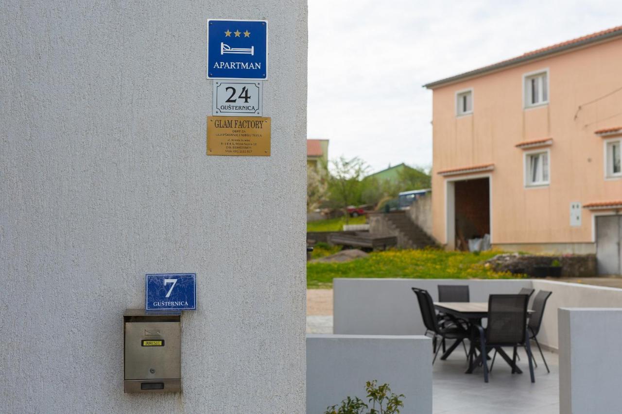 Apartment Mladen Krk Town Exterior photo