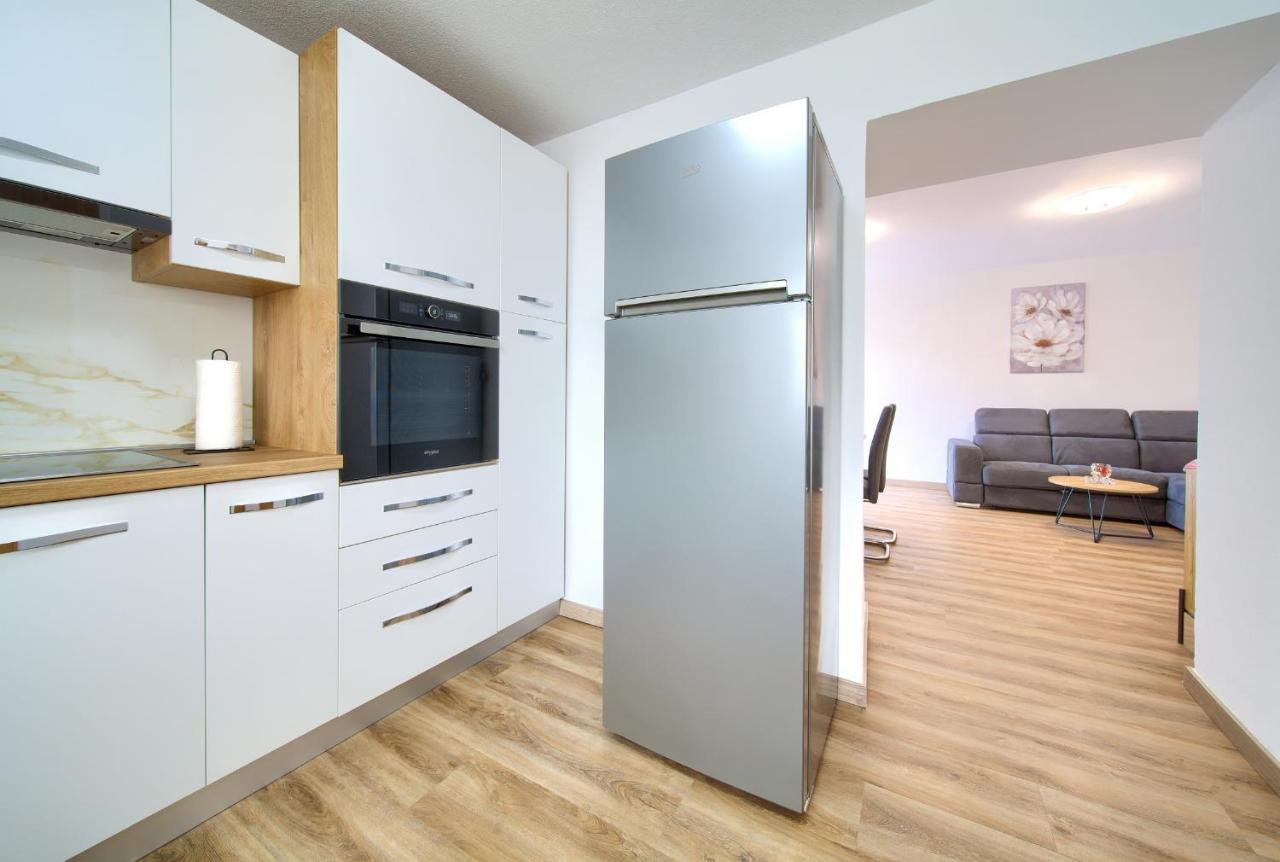 Apartment Mladen Krk Town Exterior photo
