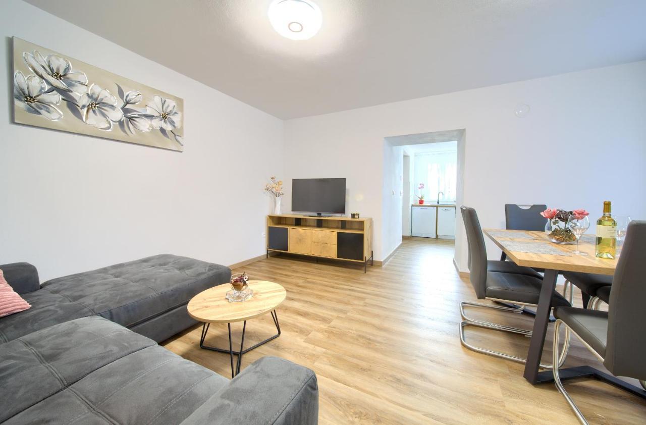 Apartment Mladen Krk Town Exterior photo